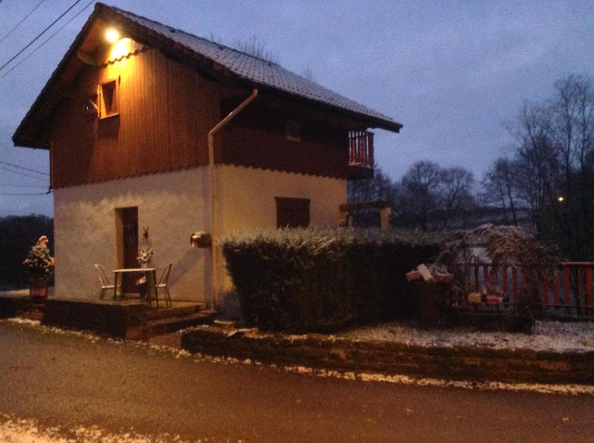 Gite du creux de la goutte Xertigny Extérieur photo